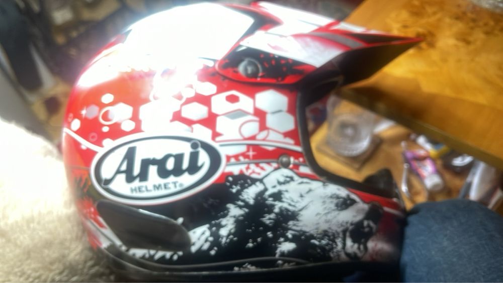 Мотошлем кроссовий Arai p.M карбон