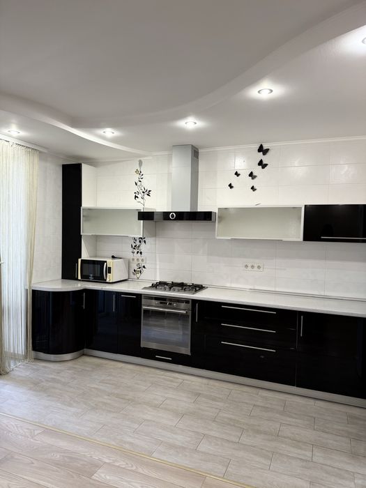 Продам 3и кімнатну квартиру в Центрі Кременчука