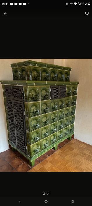Piec kaflowy zielony