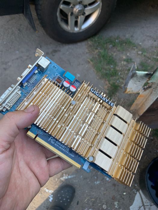 Відеокарта Gigabite GVnx85t512hp