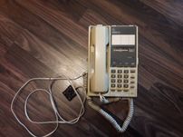 Телефон Panasonic.