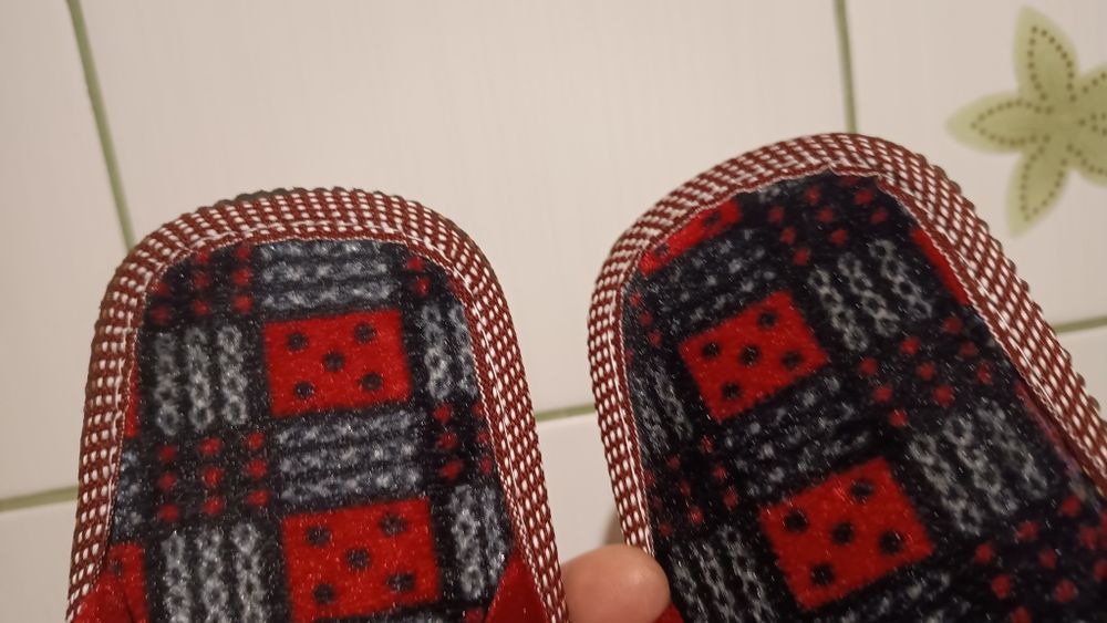 Super lekkie damskie kapcie / pantofle domowe, Rozmiar S/M, 23 cm