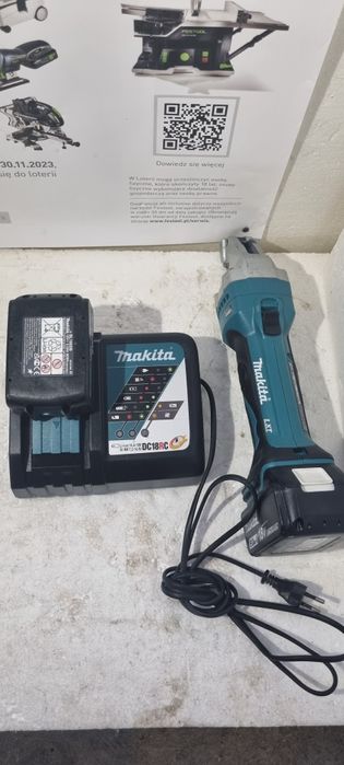 23r Nozyce do blachy Makita djs161