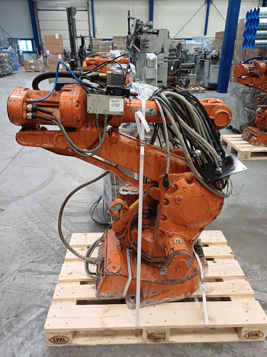 Robot ABB IRB2400