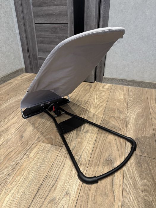 Шезлонг BabyBjorn