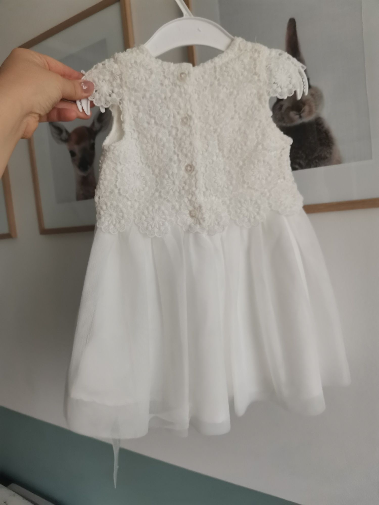 Śliczna biała sukienka na chrzest roczek dla dziewczynki 80