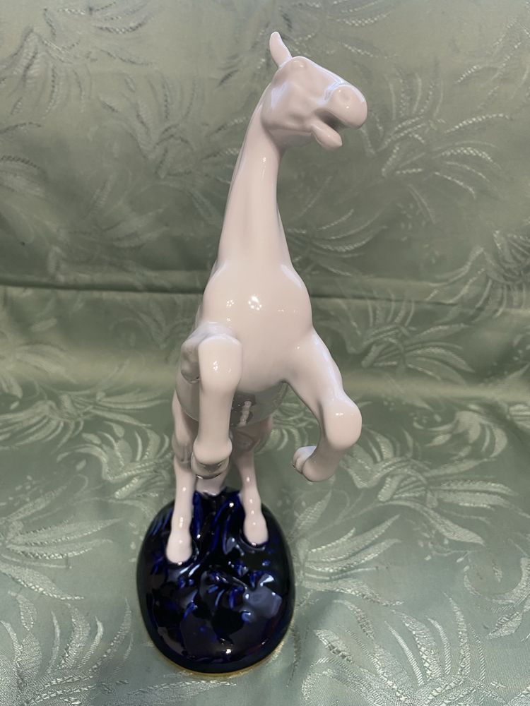 Figurka porcelanowa konia Royal Dux