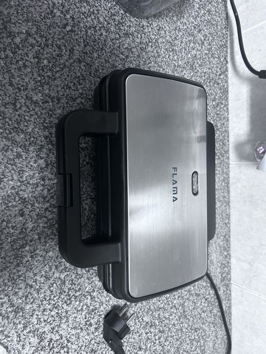 Sanduicheira grill da flama