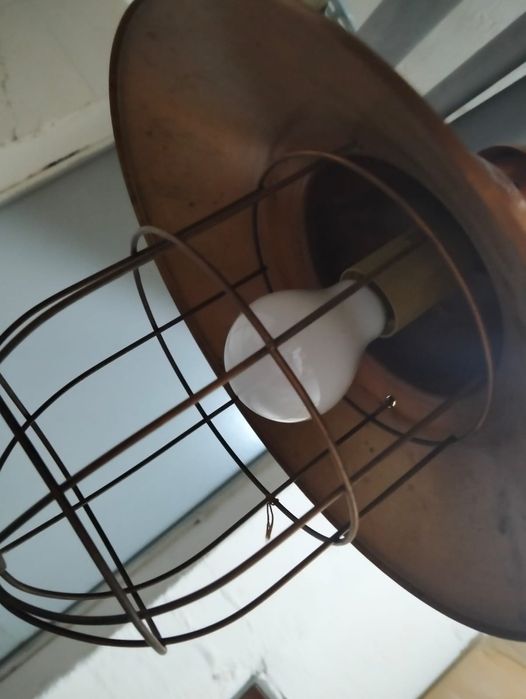 Lampy sufitowe 1 sat. 100 zł