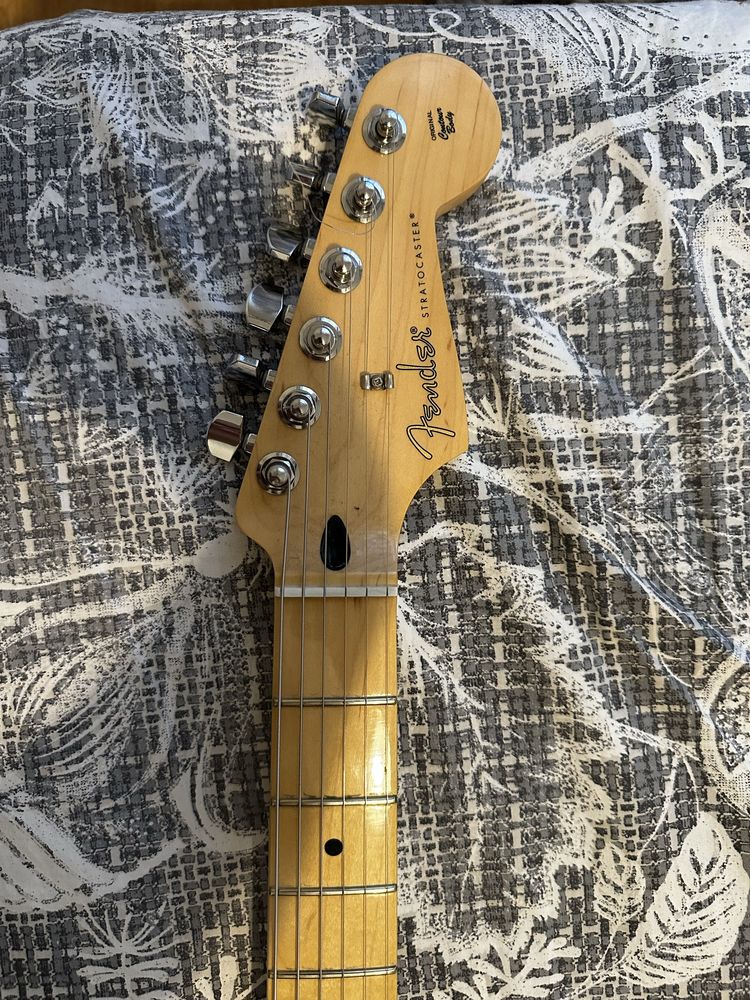 Guitarra Fender MX