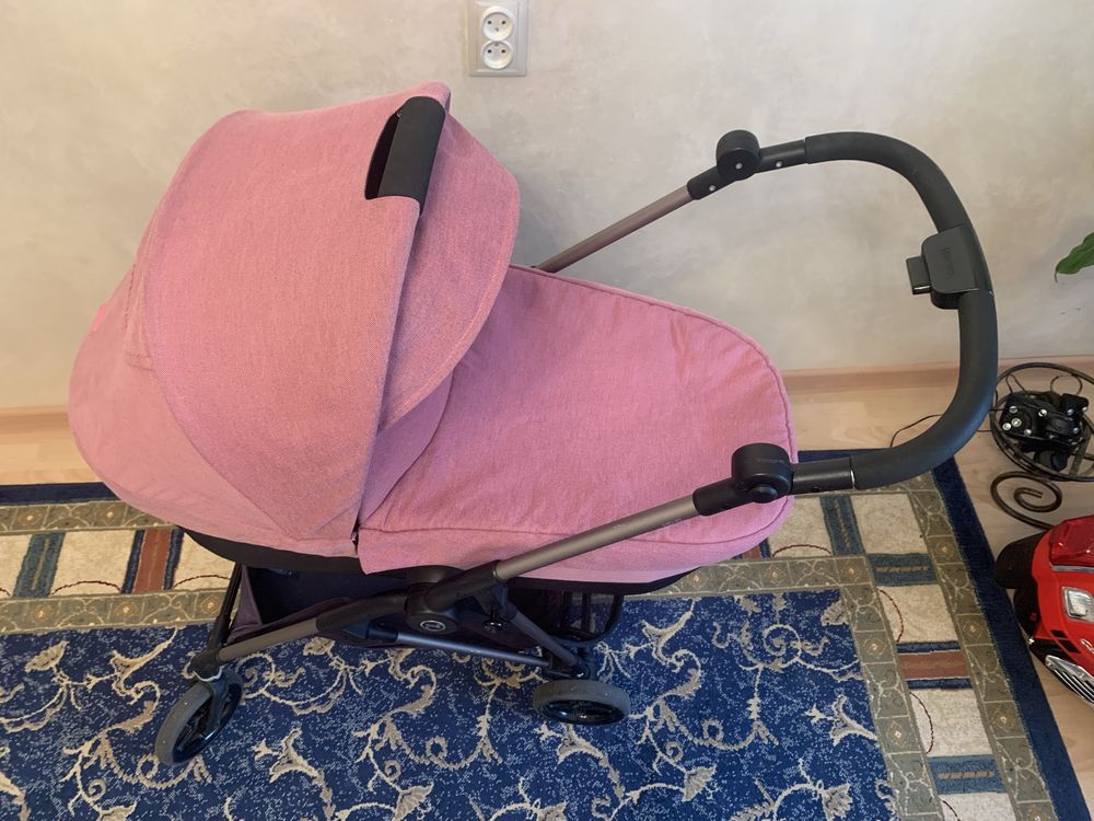 Продам коляску Cybex Melio