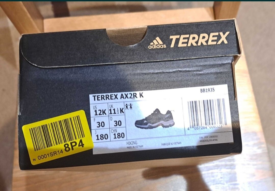 Buty adidas terrex 30 nowe