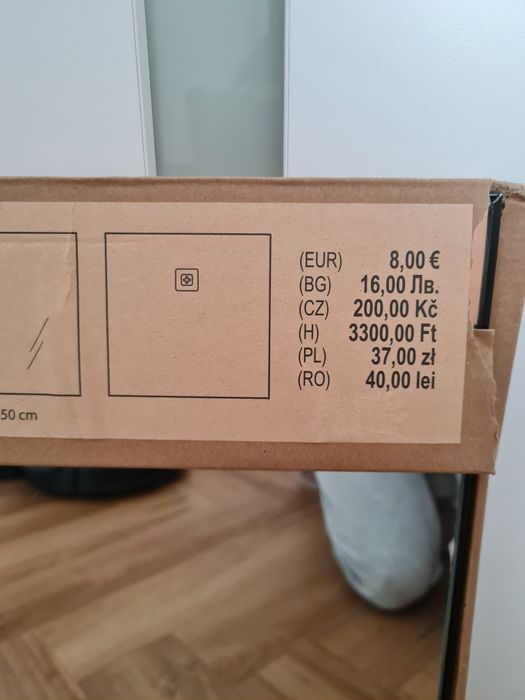 Lustra w ramce złotej lub czarnej