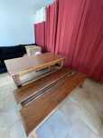 Mesa e Bancos em bom estado
