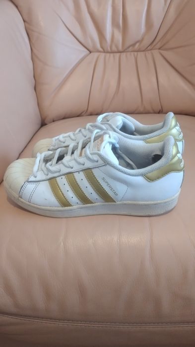Buty sportowe Adidas superstar rozmiar 35