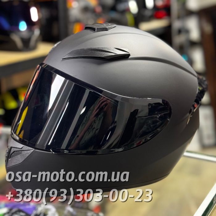 Мотошлем черный матовый с черным стеклом Шлем  черный шлем чорний мото