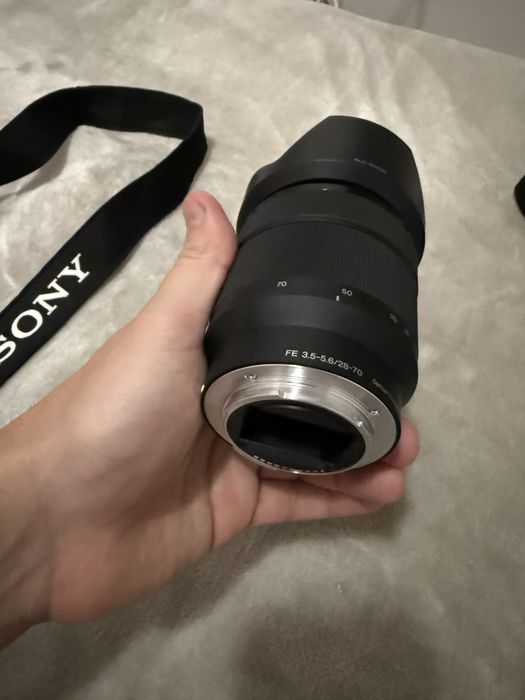 Sony A7III + Objetiva de Kit + Acessórios