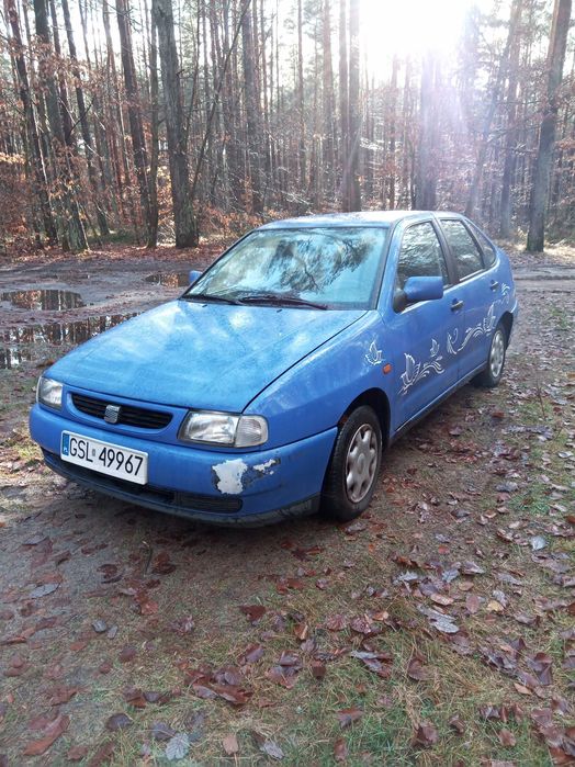 Sprzedam Seata Cordobę 1,4 1999 rok