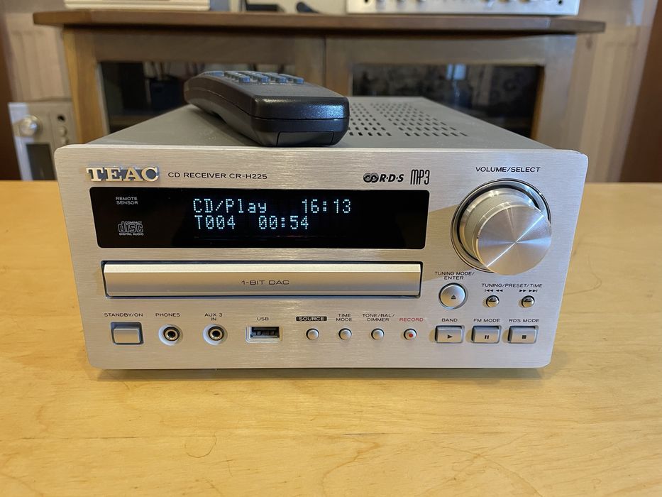 Teac CR-H225 amplituner z odtwarzaczem CD i pilot