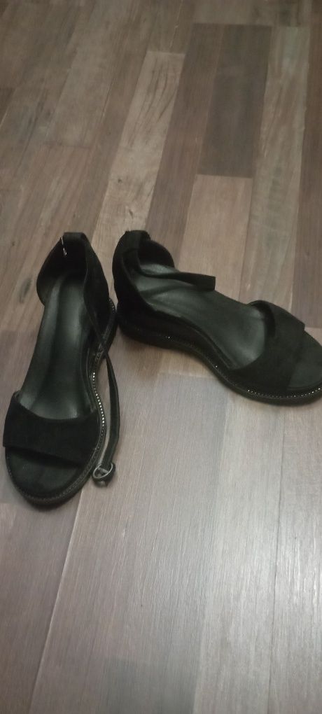 босоніжки замша 38