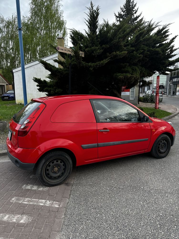 Ford Fiesta mk6 08r.