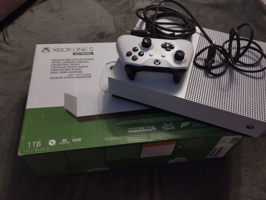 Xbox one s all digital 1TB