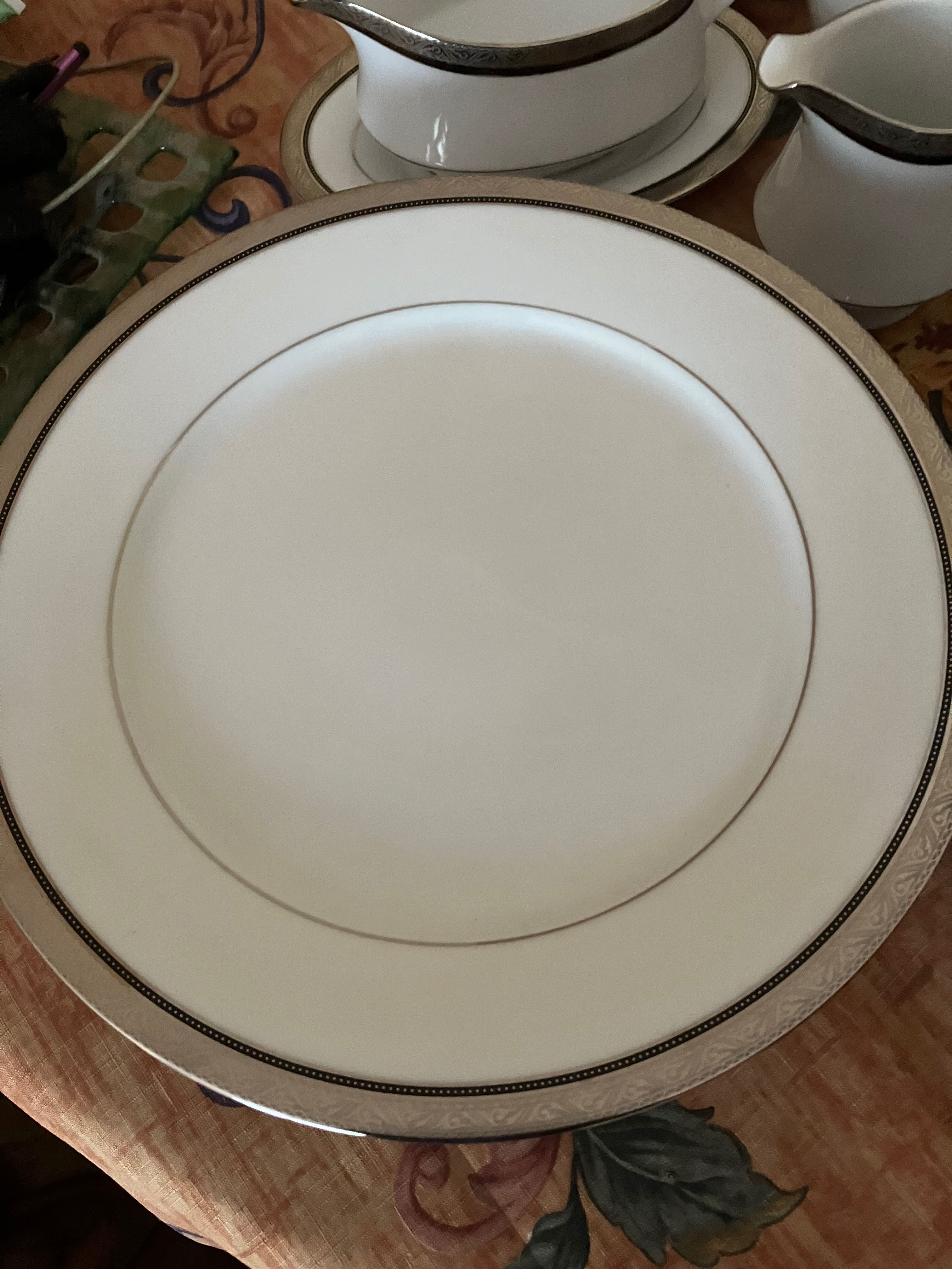 Столовий сервіз Noritake platinum