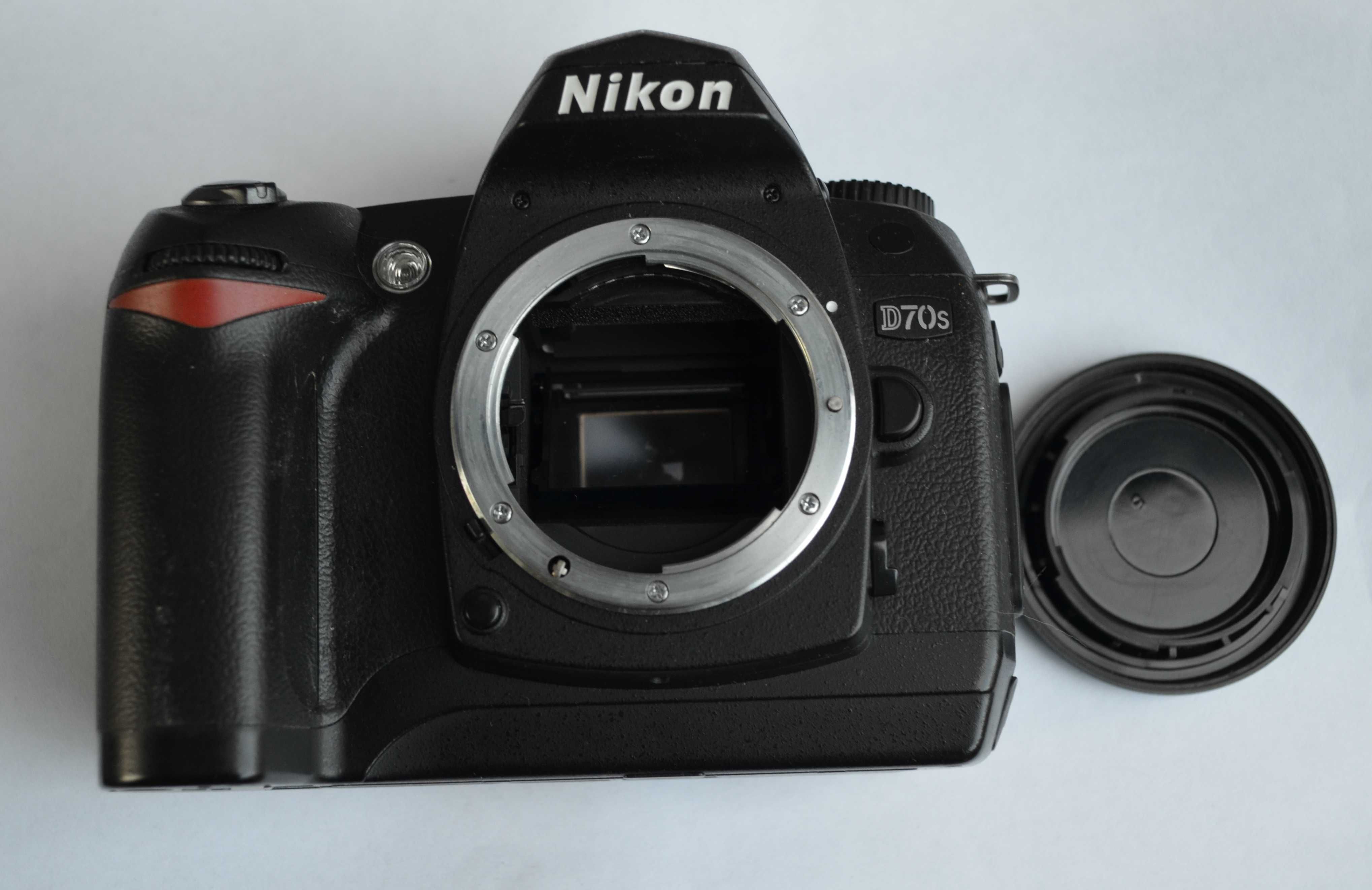 фотоапарат Nikon D70 S (тушка без об"єктива)