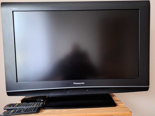 TV Panasonic 32' + Dekoder TV + Przewód HDMI