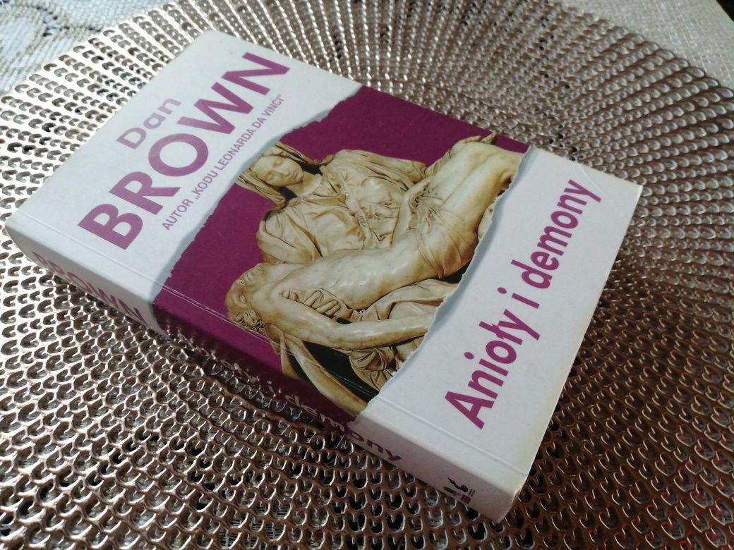 Anioły i demony, Dan Brown