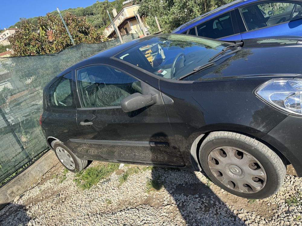 Renault clio 3 1500dci com ar condicionado