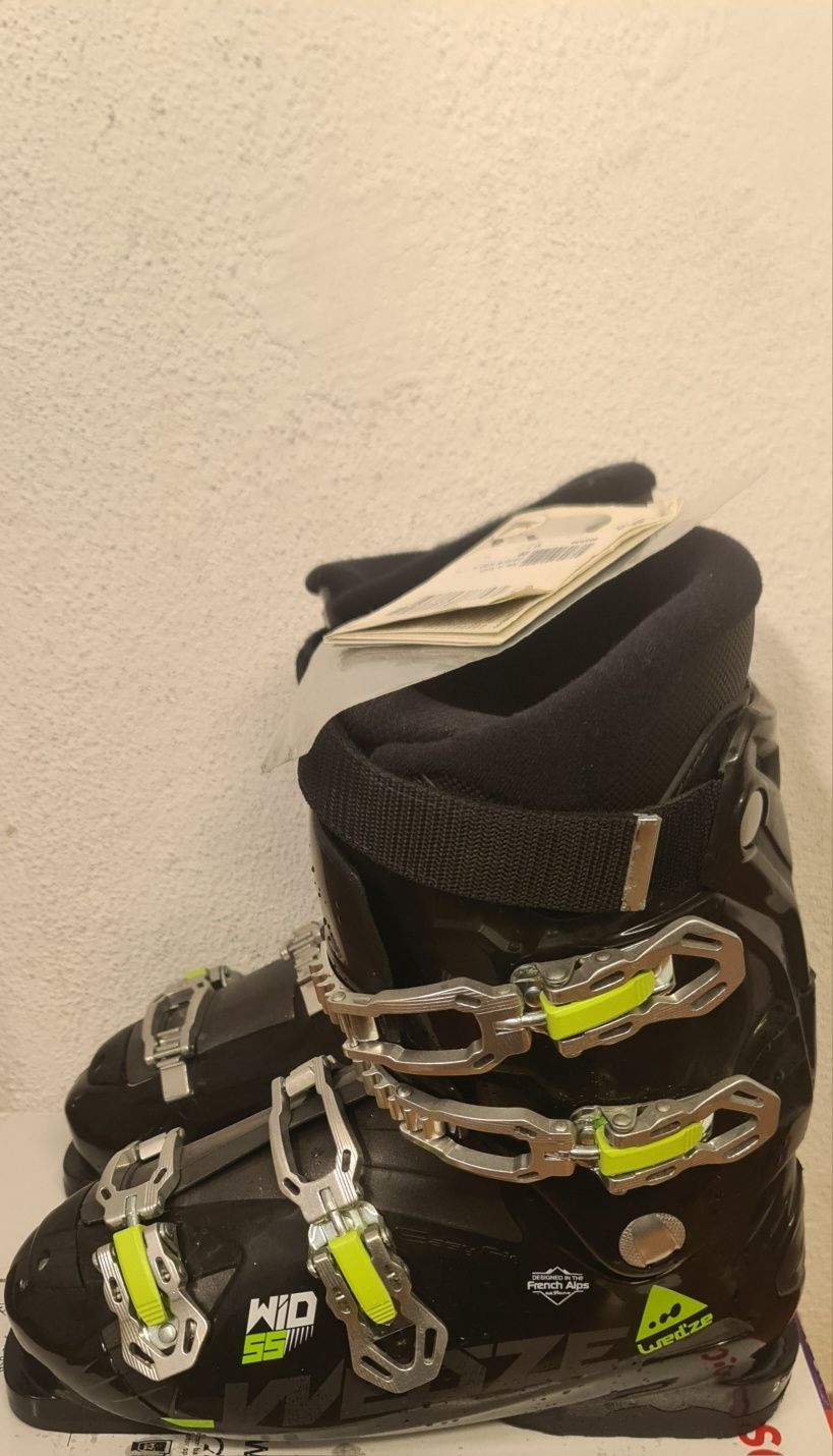 Vendo botas de Ski dois pares novas e um par usadas