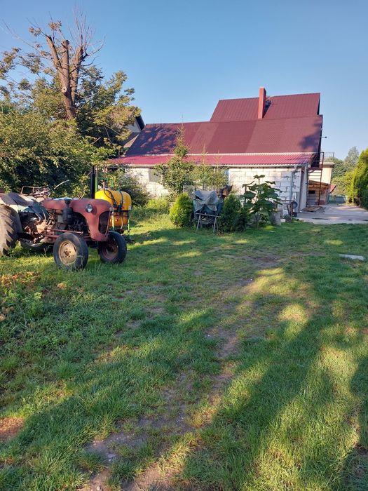 Dom z garażami i działką