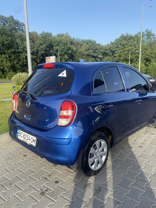 Нісан мікра 2013 року