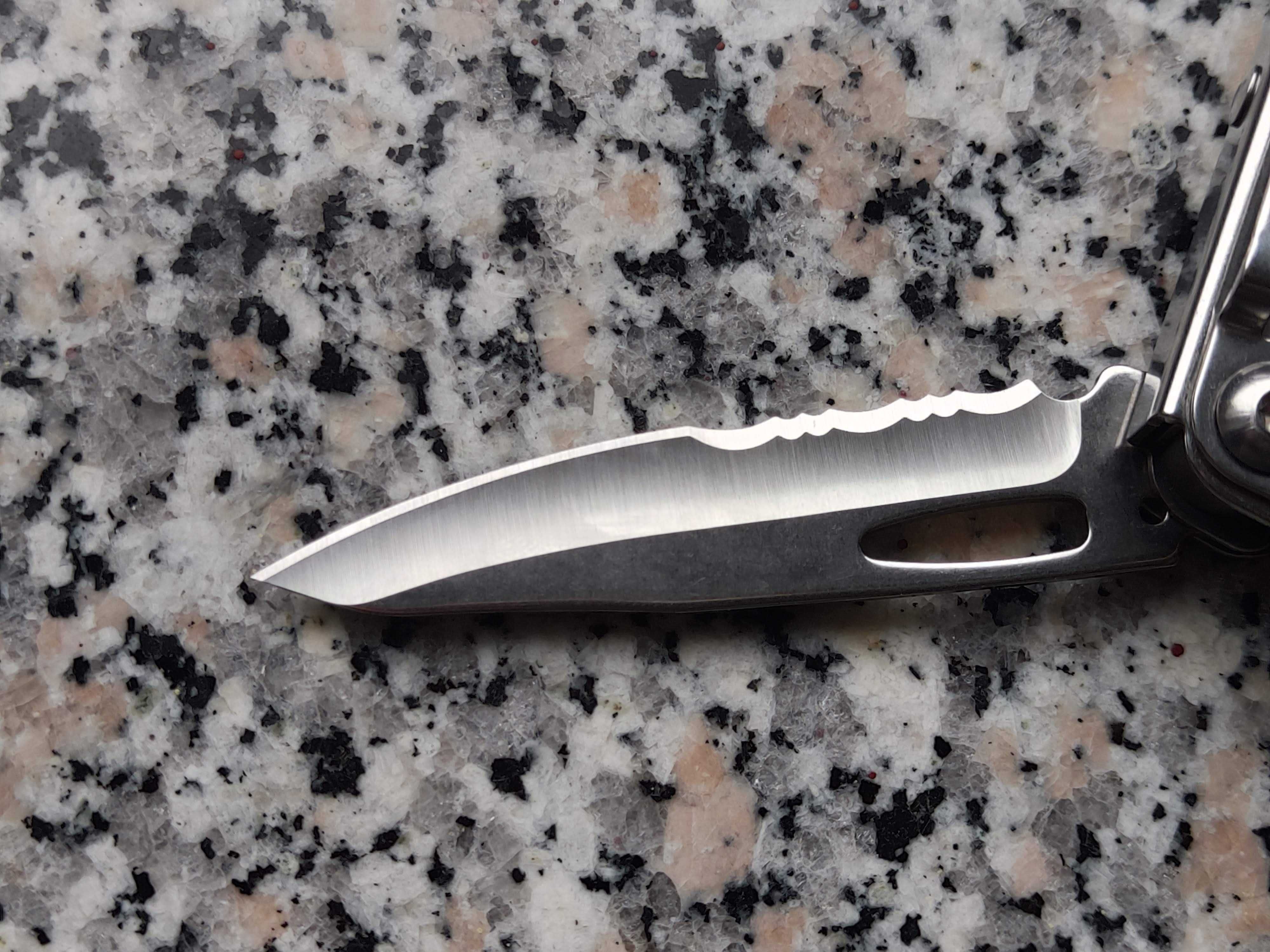 Multitool Leatherman Wingman z Etui