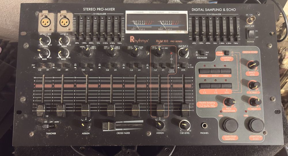 Mesa mustura dj