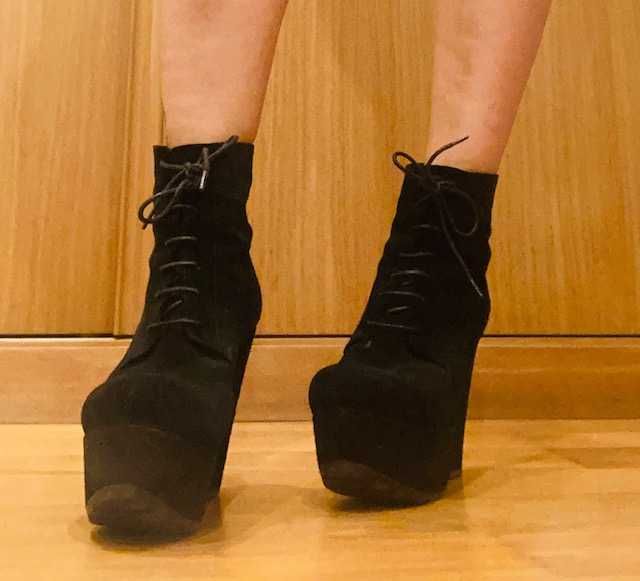 Botins pretos camurça marca Prof