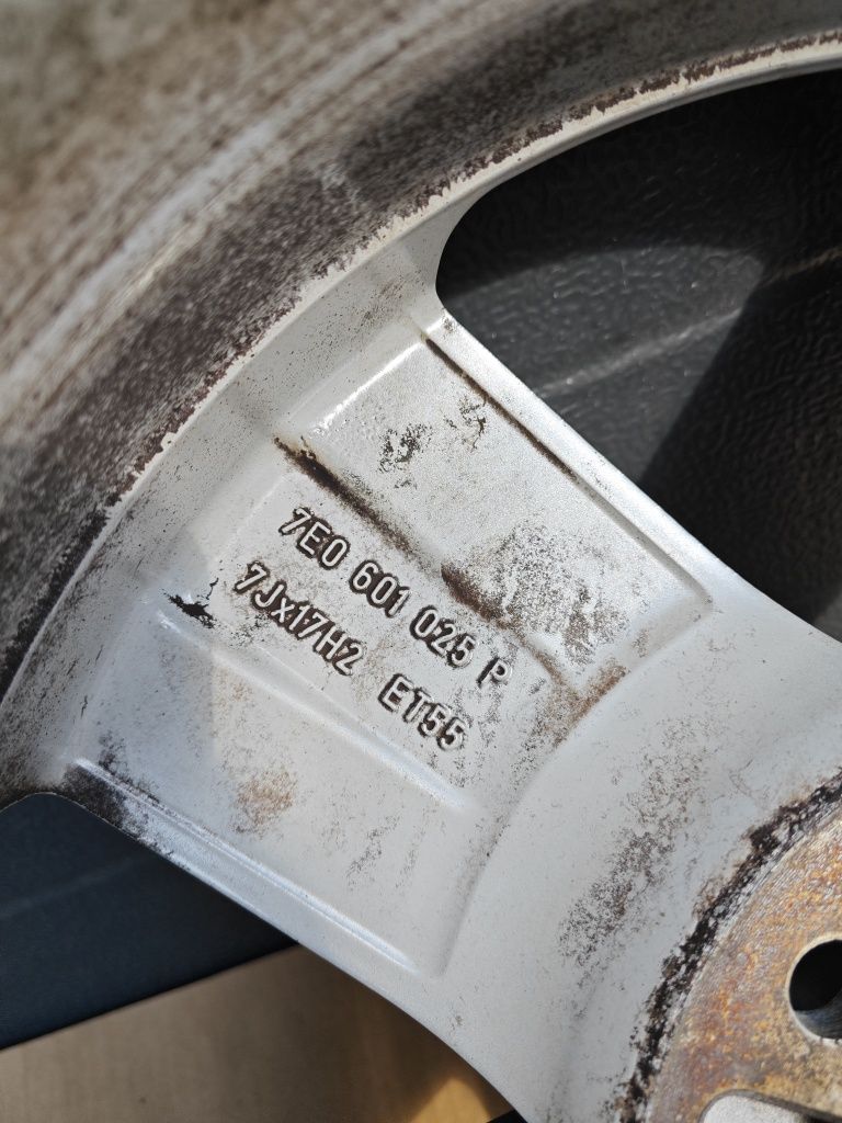 Felga alu 5x120 17" VW T5 T6 J7 ET55