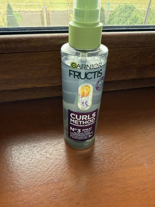 Garnier curl method spray do loków i fal