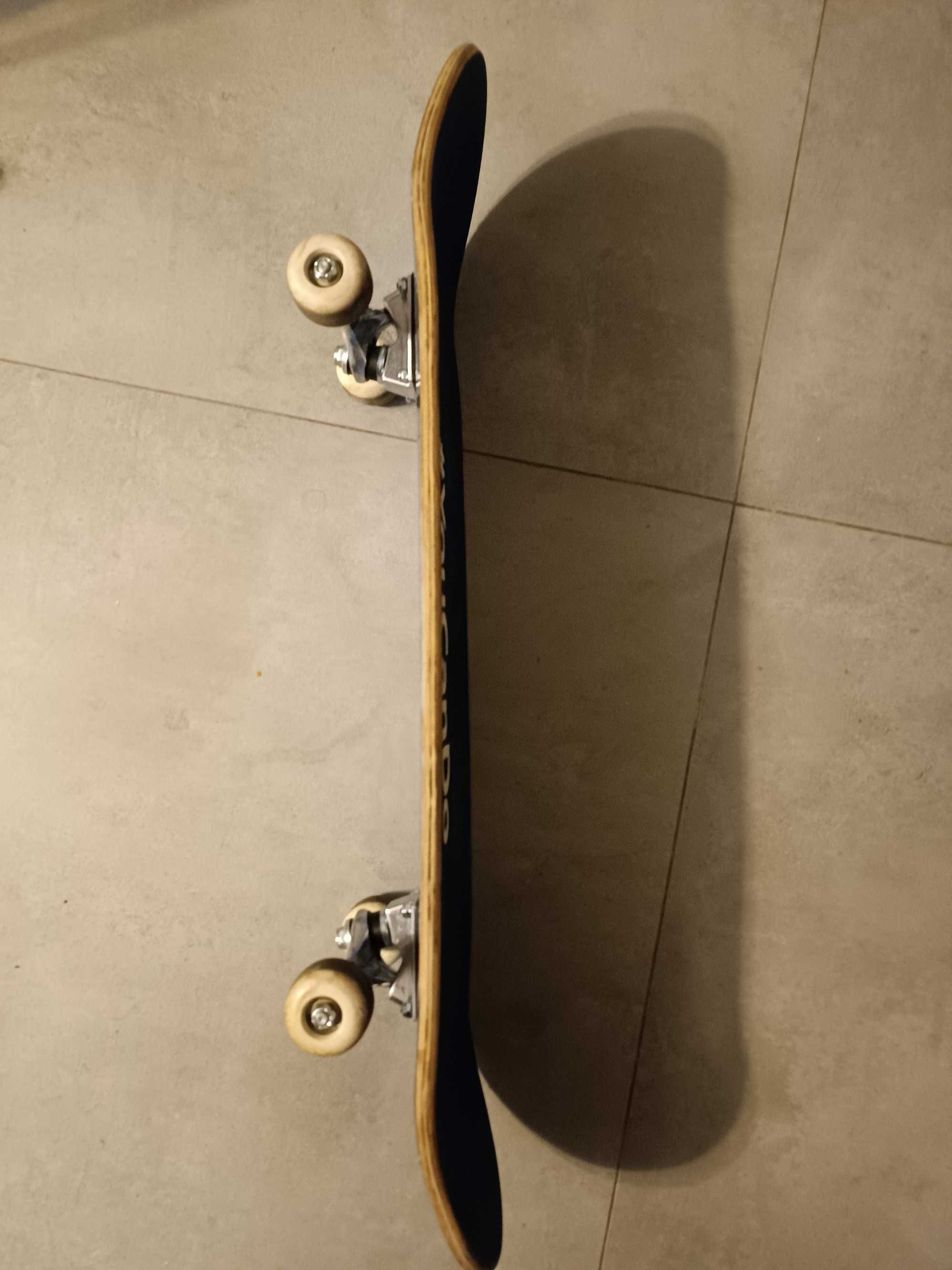 Deskorolka Klasyczna deska skateboardowa