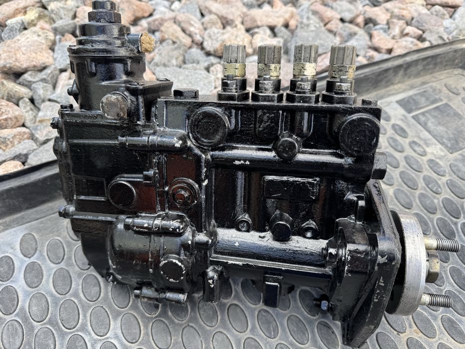 Паливний насос ЮМЗ-6 Т-40 Т-25 Т-16 МТЗ (Д-245)