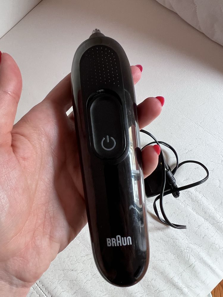 Aparador de nariz e orelhas da Braun