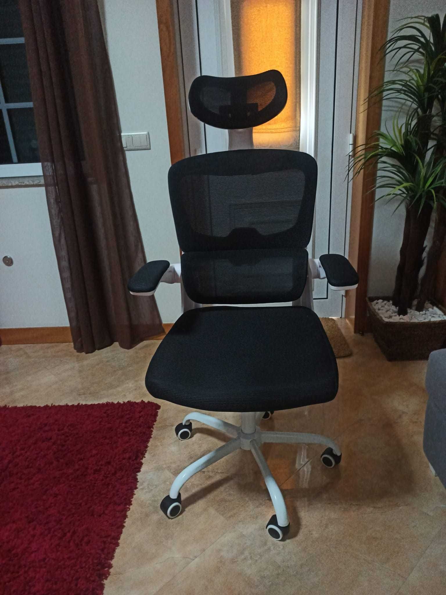Cadeira de Escritório Ergonómica