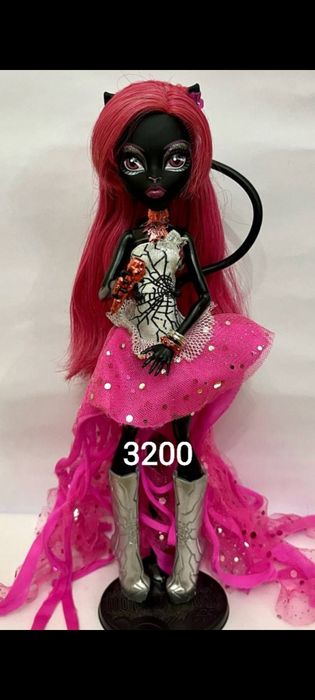 Монстер Хай Лялька бу Monster High Елізабет Дракулаура Рошель Хоулін В