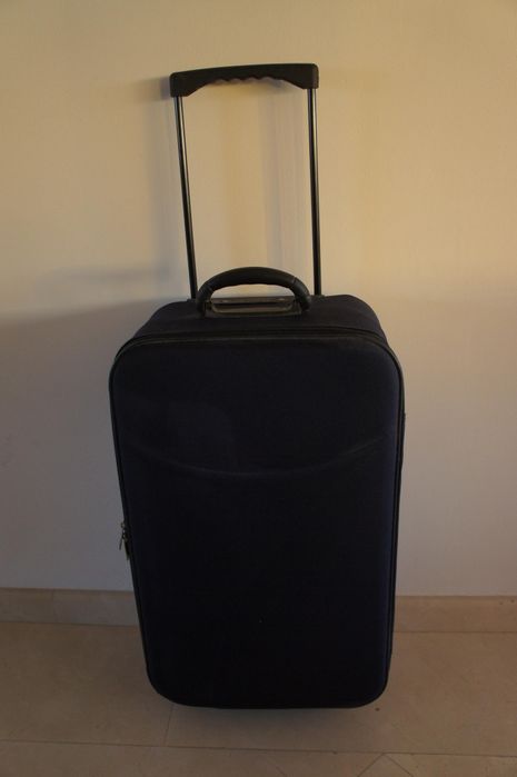 Mala de viagem em bom estado