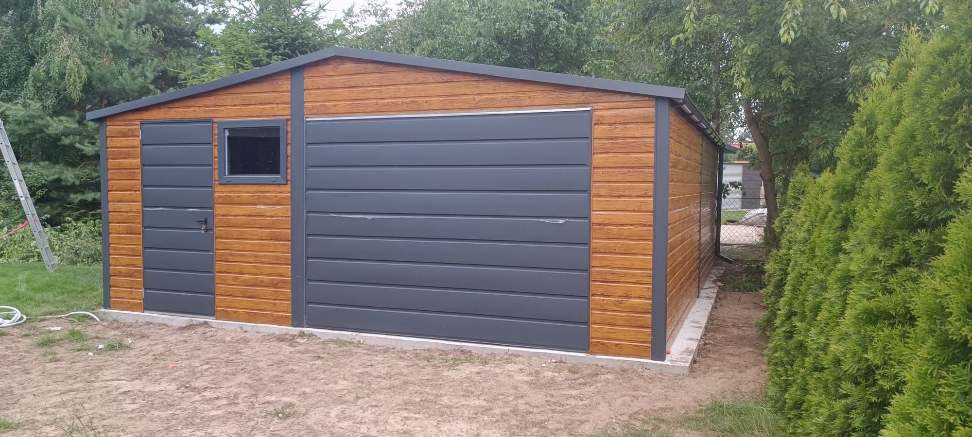 Garaż 6x6 Drewnopodobny Złoty dąb orzech pozomo panel