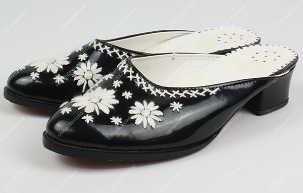 Chinelas de Viana Bordadas à mão