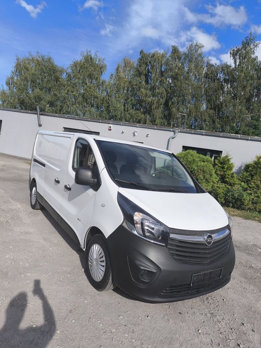 Opel Vivaro l2h1 long 2017r 174tkm fv23