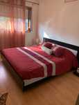 Vendo cama com mesinhas de cabeceira