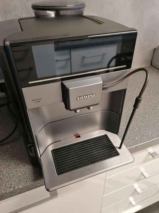 Ekspres do kawy Siemens model Eq6 plus